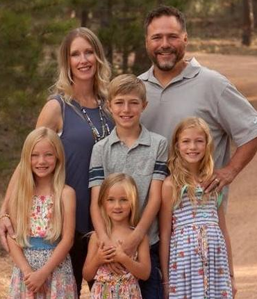 WOW family chiropractic John Davis and Family